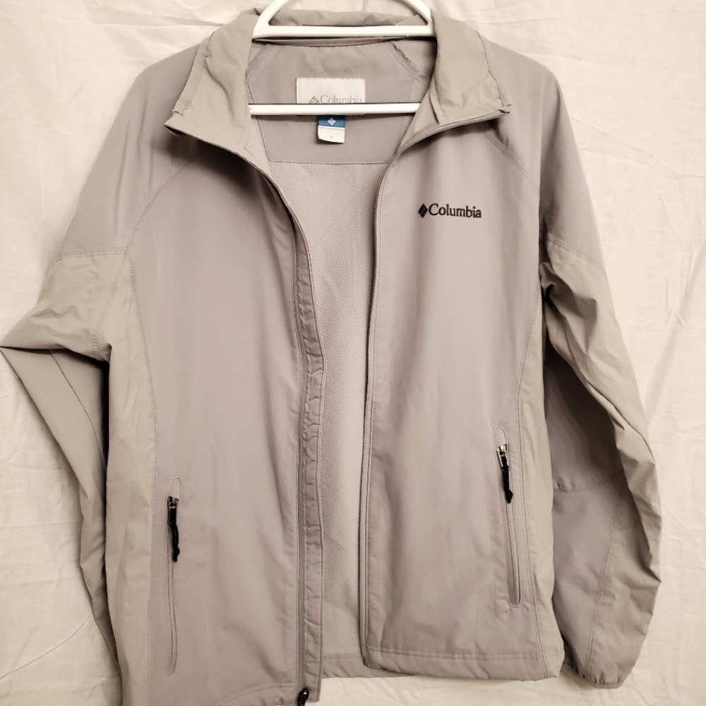 Columbia omni shield jacket , size medium